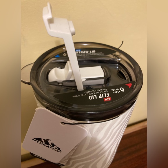 Hydrapeak Limited Edition Zebra Print Tumbler - Picture 4 of 8